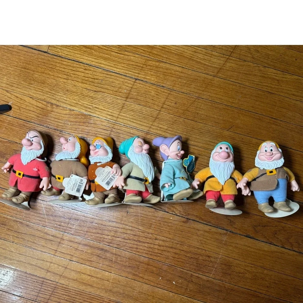 Vintage Disney Seven Dwarfs‎ Flocked PVC Figures Set Snow White Collectibles